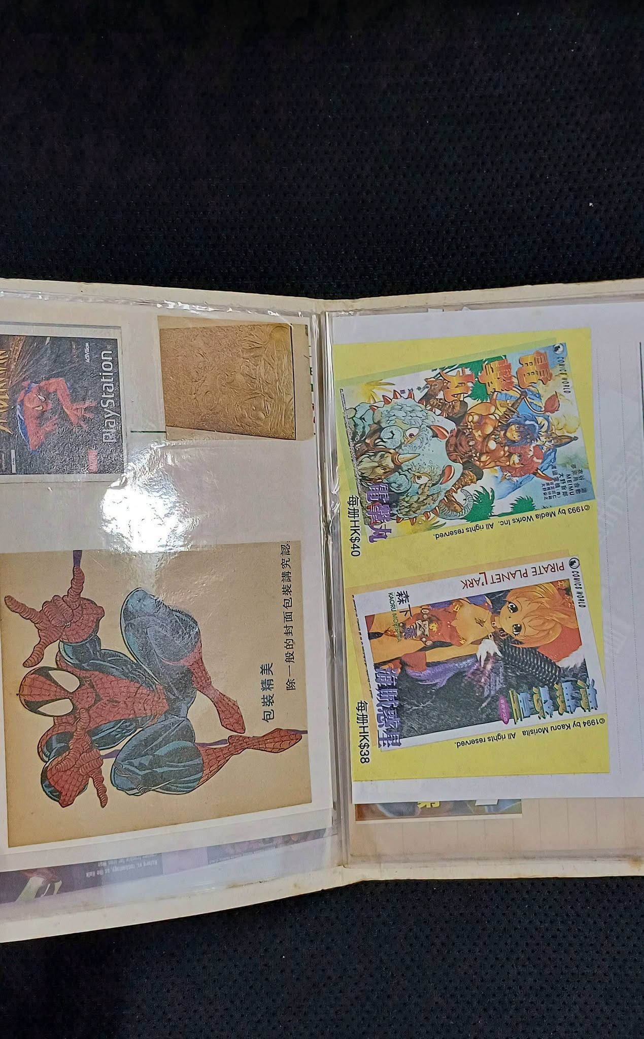 Album ảnh siêu anh hùng dán sẵn