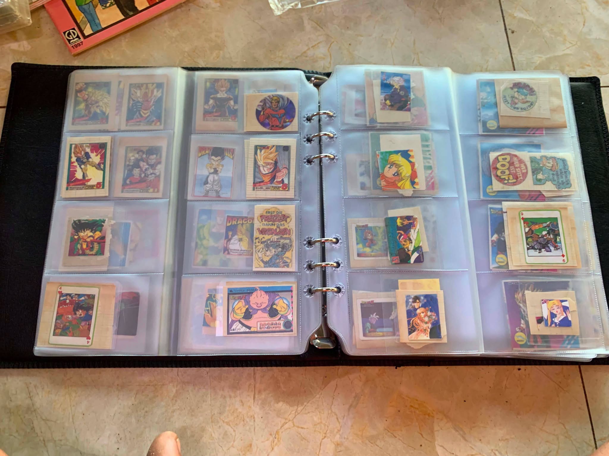 Album gồm hơn 400 tấm hình Dragon Balls