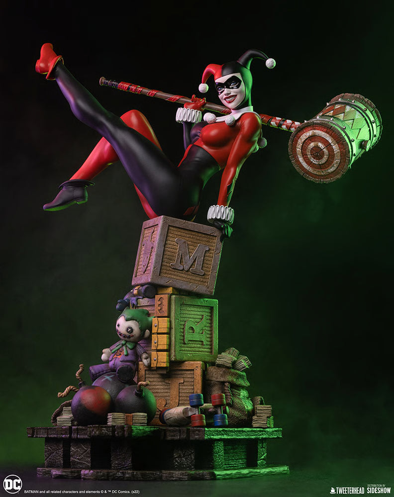 Sideshow The Harley Quinn On Throne (Deluxe) Maquette 1/4 scale